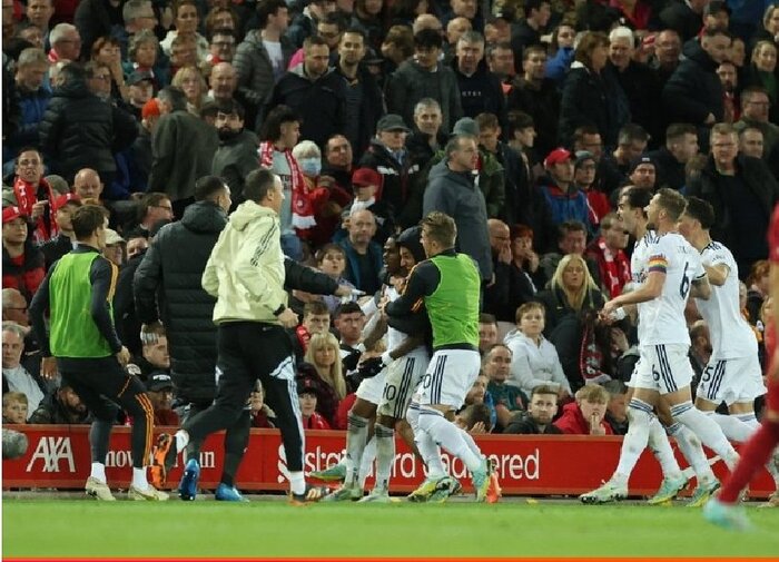 فاجعه در آنفیلد؛ شکست خانگی لیورپول در مقابل لیدز / رکورد مدافع هلندی شکسته شد