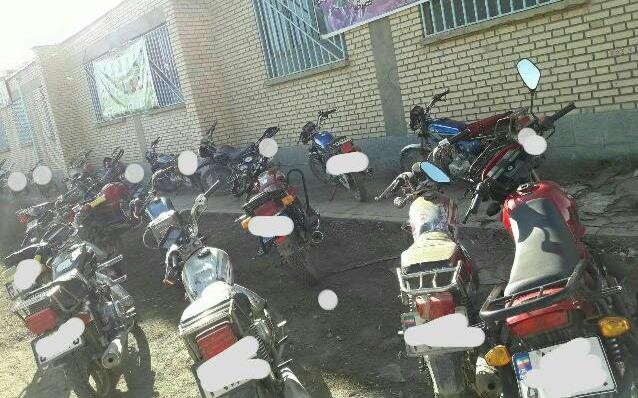 جولان برخی دانش آموزان یزدی با ارابه مرگ