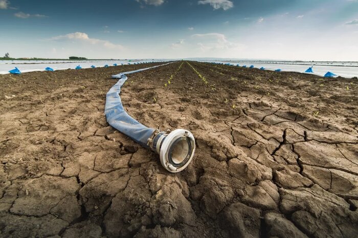 تنش آبی در فرانسه؛ سیاست دولت، سرکوب معترضان