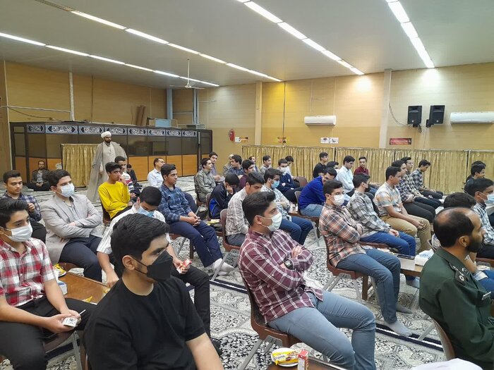 امامجمعه یزد: دانشآموزان نسبت به توطئه فتنه انگیزان هوشیار باشند