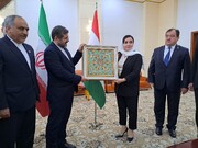 طهران ودوشنبة تؤكدان على ضرورة تعزيز العلاقات الثقافية