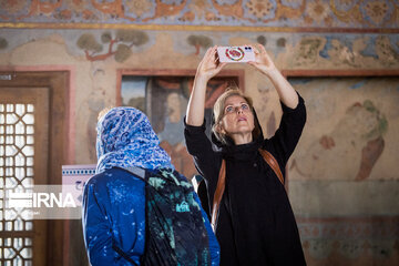 Foreign tourists visiting Iran's Isfahan attractions