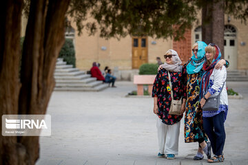 Foreign tourists visiting Iran's Isfahan attractions