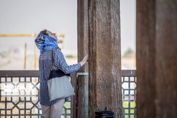 Foreign tourists visiting Iran's Isfahan attractions