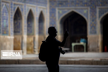 Foreign tourists visiting Iran's Isfahan attractions