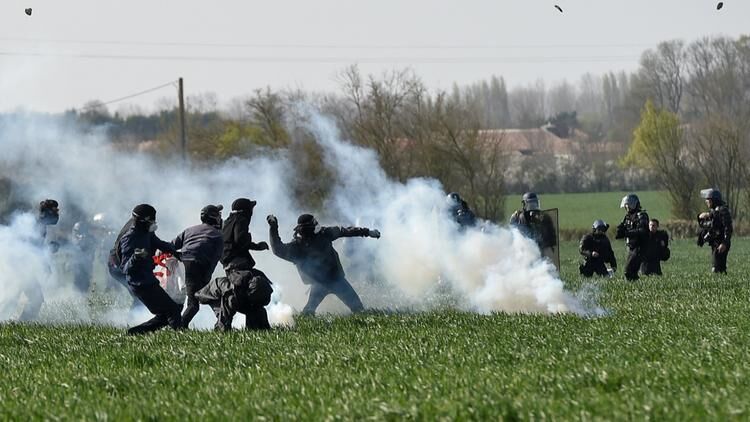 Les craintes d'une guerre de l'eau frémissent en France 