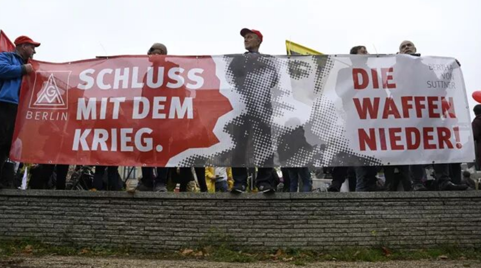 صنعت آلمان بر لبه پرتگاه