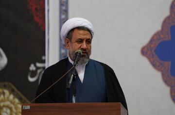 امام‌ جمعه کرمان: جمهوری اسلامی پرچم دفاع از مظلومان عالم را با اقتدار برافراشته است