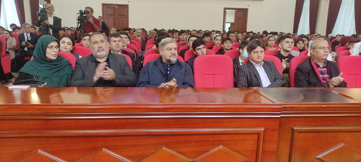 ساز هنرمندان ایرانی در دوشنبه کوک شد/ تحکیم برادری و دوستی ایران و تاجیکستان