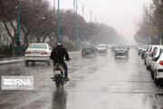 بارش باران در استان یزد آغاز شد
