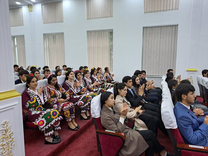 ملتهای ایران و تاجیکستان مشترکات فرهنگی استواری دارند