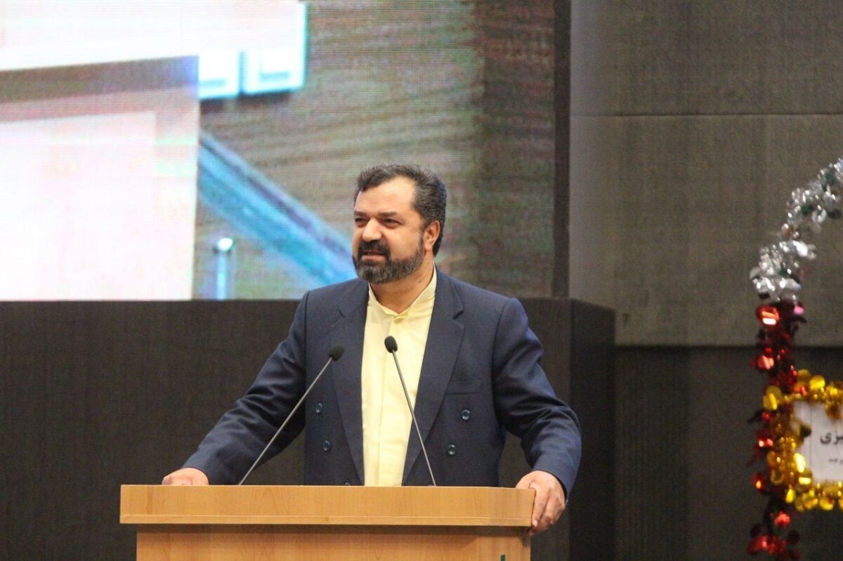 ۱۳ آبان محور همبستگی و ولایتمداری مردم است ۱۳ آبان محور همبستگی و ولایتمداری مردم است