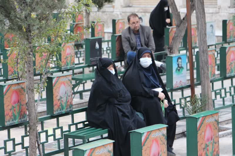 دختران ایران در امامزاده علی اکبر (ع) چیذر یاد شهدای شاهچراغ را گرامی داشتند