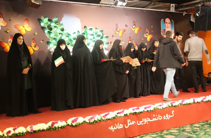 دختران ایران در امامزاده علی اکبر (ع) چیذر یاد شهدای شاهچراغ را گرامی داشتند