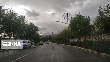 تشدید فعالیت سامانه بارشی در پنج استان/هشدار آلودگی هوای تهران و کرج برای روز دوم
