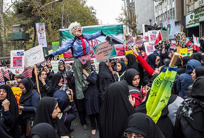 اعلام آمادگی مردم یزد برای حضور در راهپیمایی ۱۳ آبان