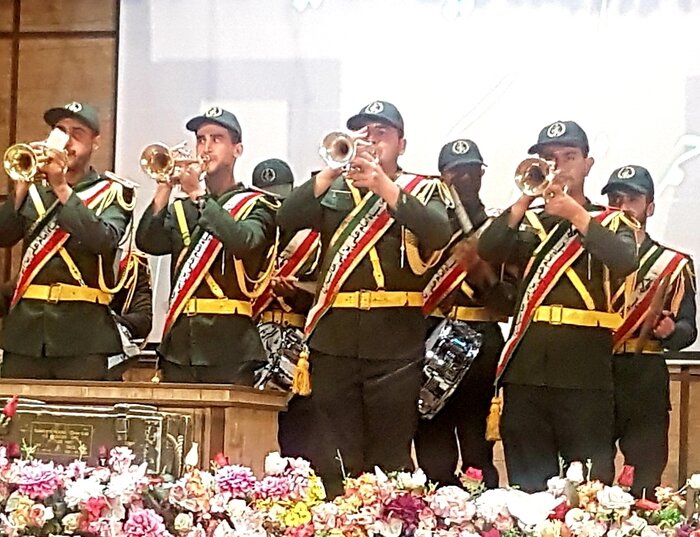 هر قدرتی مقابل نظام اسلامی ایستادگی کند، نابود میشود