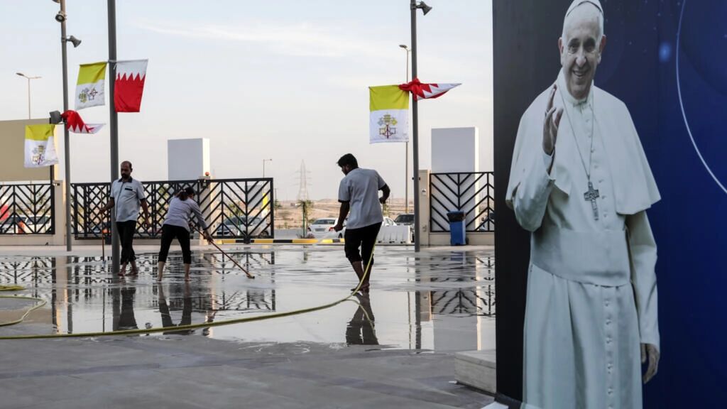 پاپ امروز به بحرین سفر می‌کند