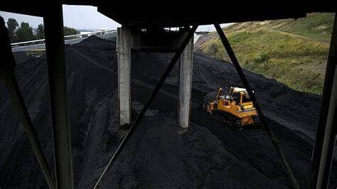 دستکم ۴ تن در حادثهای در معدن در قزاقستان کشته شدند دستکم ۴ تن در حادثهای در معدن در قزاقستان کشته شدند