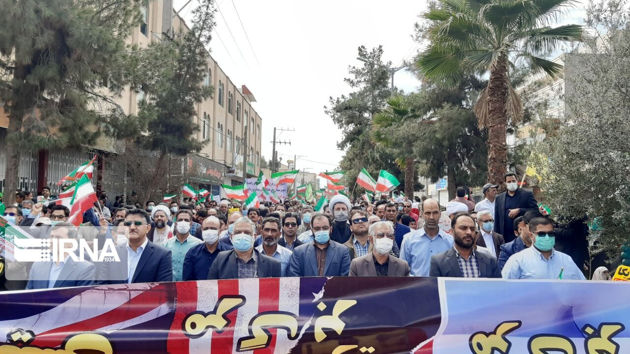 ایرانیان در ۱۳ آبان جلوه دیگری از اتحاد علیه دشمن را به نمایش گذاشتند 