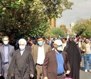 رئیس قوه قضائیه در صفوف مردم در راهپیمایی یوم‌الله ۱۳ آبان حضور یافت
