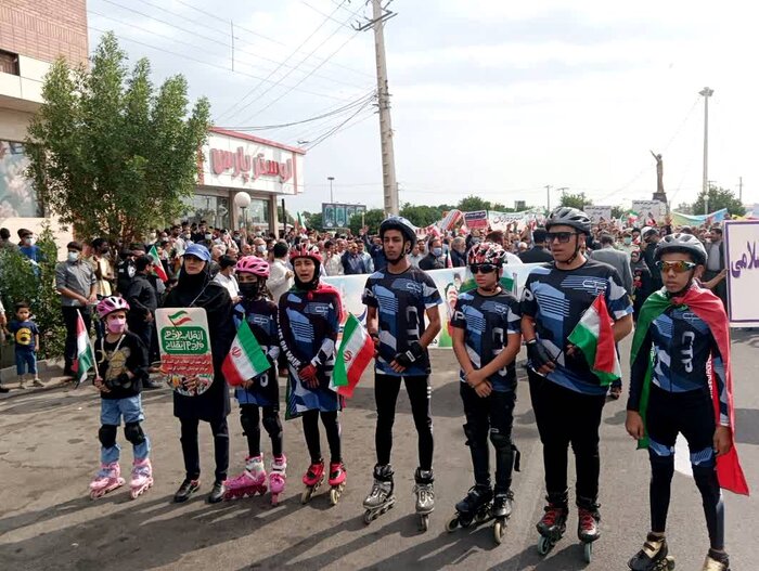 انعکاس شور و شعور ولایتمداری و استکبارستیزی در راهپیمایی ۱۳ آبان جیرفتیها