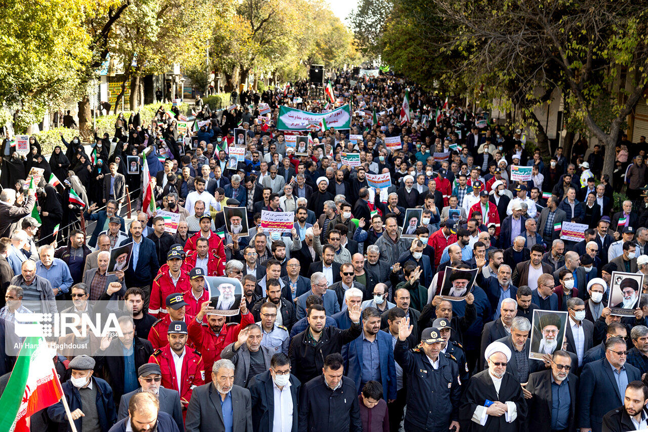 طنین مبارزه با استکبار در  ۴۰ شهر آذربایجان‌شرقی 