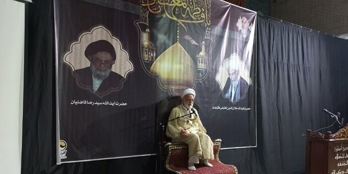 آئین یادبود آیتالله فاضلیان و لطیفیگنبدی در ملایر برگزار شد