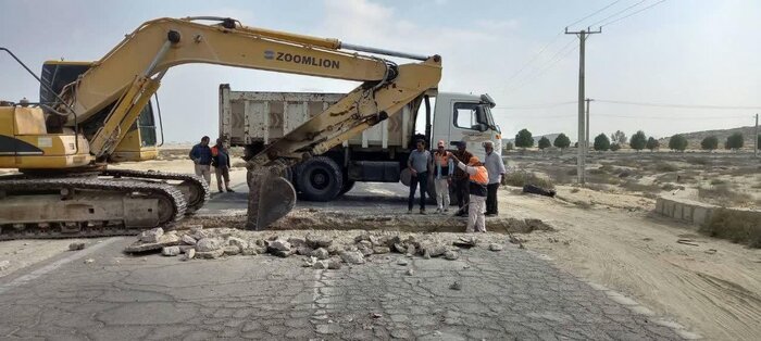 سه دستگاه پل دارای وضعیت بحرانی در جاده های قشم بهسازی شد