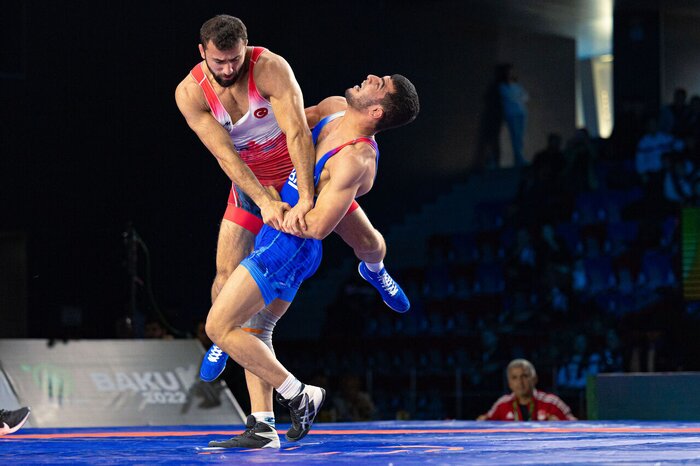 تیم ملی ایران با تحقیر امارات فینالیست شد/ یورش کشتی فرنگی به ششمین قهرمانی جهانی