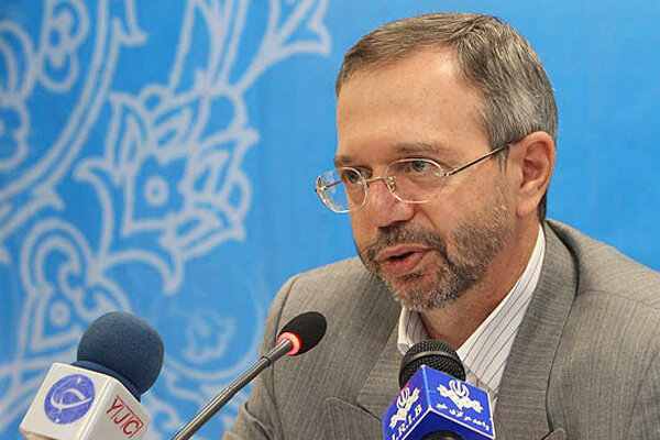 مطبوعات و رسانهها به افزایش آگاهی مردم از اسناد لانه جاسوسی کمک کنند