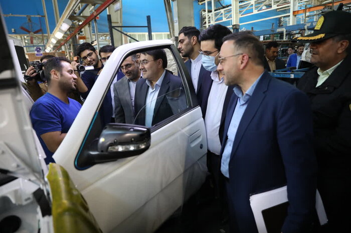 ایجاد ۲۰۰ فرصت شغلی جدید برای جوانان کرمانشاهی با توسعه شرکت ایران خودرو