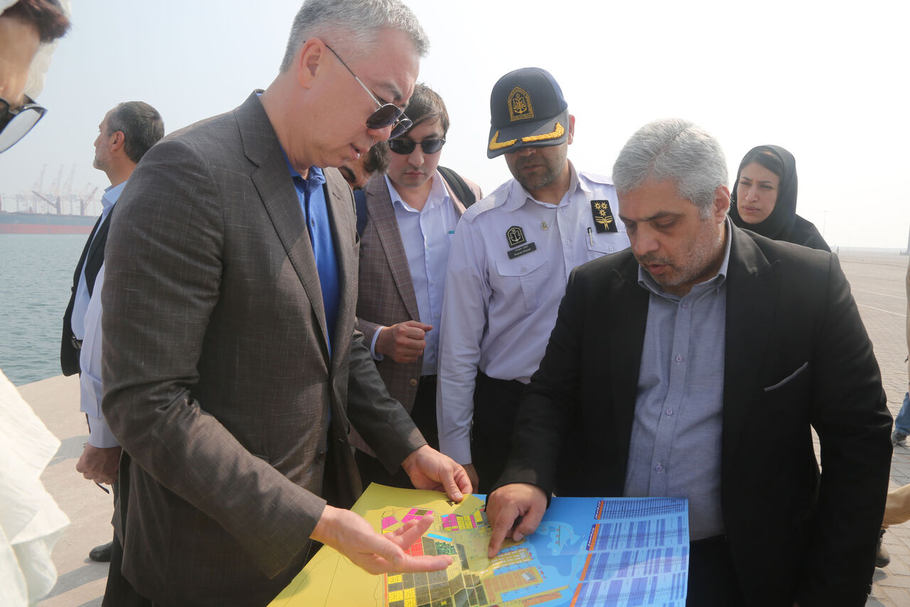برنامه آزمایشی ترانزیت دریایی- ریلی بین ایران و قزاقستان اعلام شد