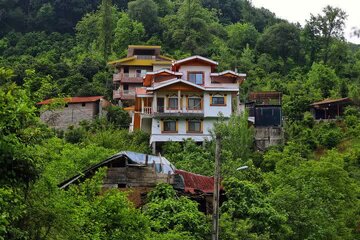 تسهیل در احداث خانه روستایی به معنای افزایش ساخت و ساز غیرمجاز نیست