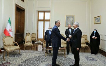 Le secrétaire général de l'ECO rencontre Amirabdollahian