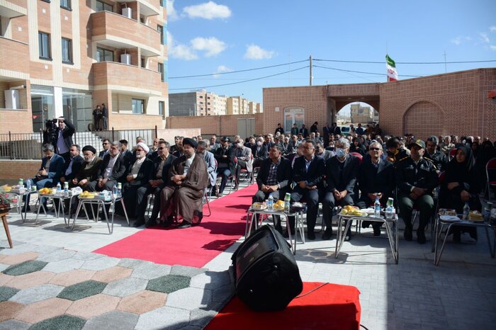 مجتمع مسکونی خیرساز بروجن افتتاح شد