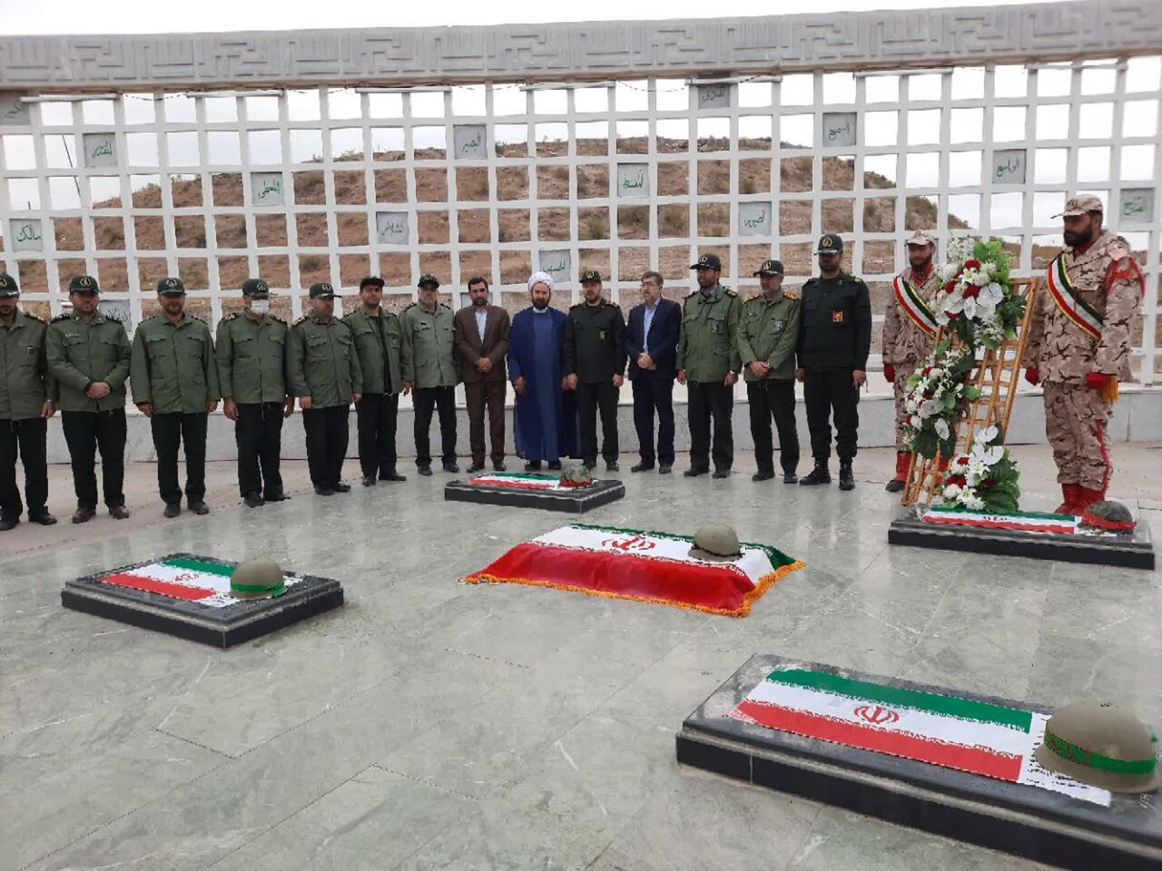 فرمانده سپاه مراغه: استمداد از شهدا روحیه ایثار و مقاومت مسئولان را تقویت میکند فرمانده سپاه مراغه: استمداد از شهدا روحیه ایثار و مقاومت مسئولان را تقویت میکند