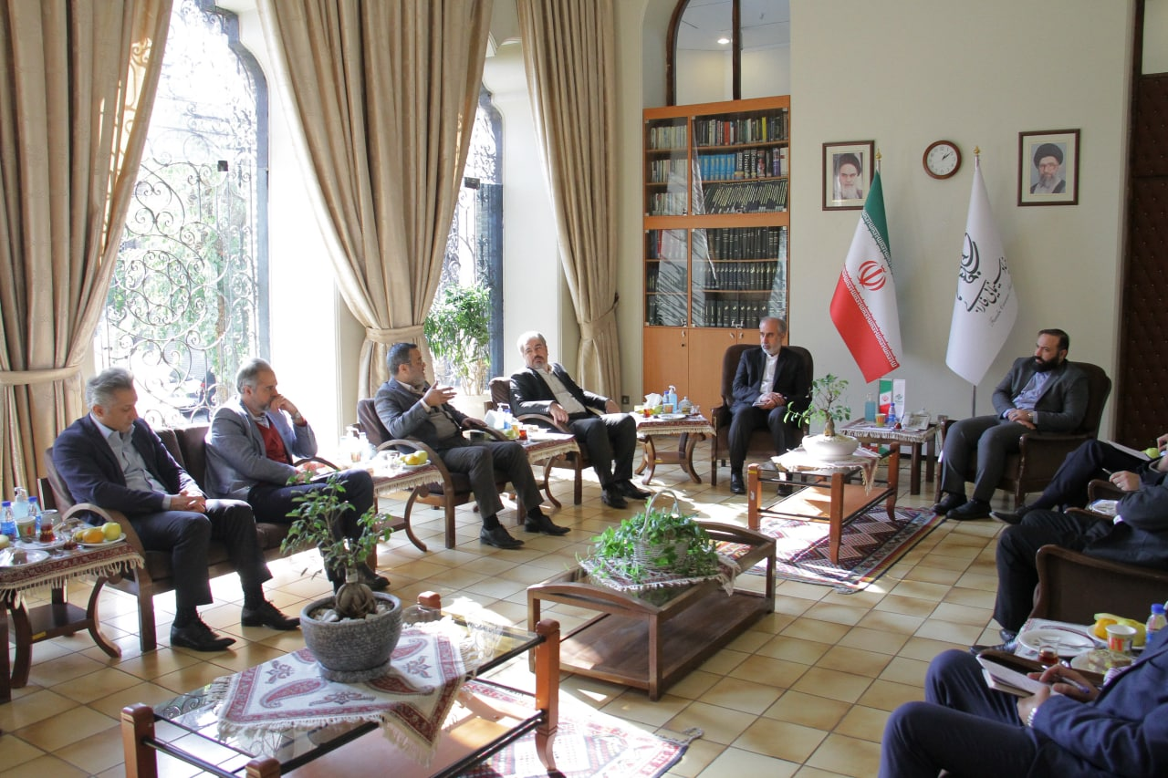 سرمایه بزرگ سینما را میتوان در خدمت اهداف ایران قرار داد