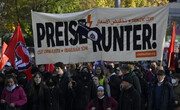 برگزاری تظاهرات‌ ضددولتی در آلبانی و آلمان