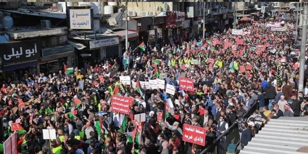 Ürdün Halkı İsrail İle Yapılan Anlaşmayı Protesto Etti