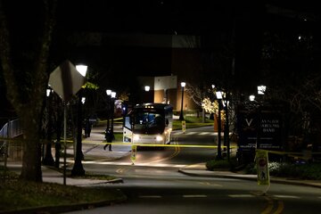 سه کشته بر اثر تیراندازی در دانشگاه ویرجینیای آمریکا و تعطیلی کلاسها