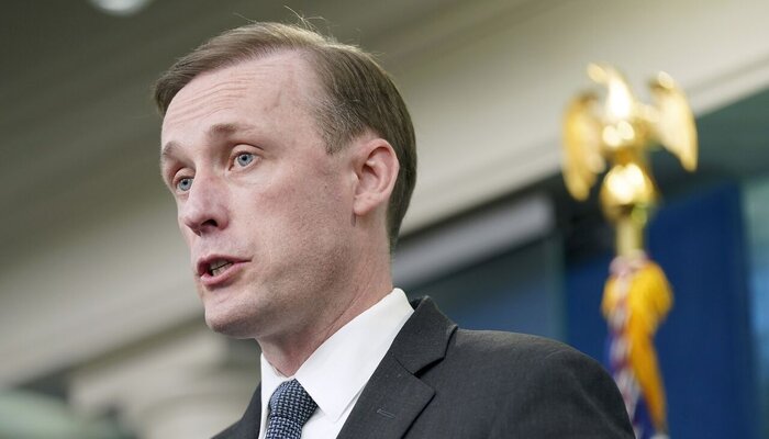 از بدرقه ملیپوشان فوتبال ایران با حضور آیتالله رئیسی تا اعلام آمادگی زلنسکی برای صلح با روسیه