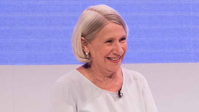 از بدرقه ملیپوشان فوتبال ایران با حضور آیتالله رئیسی تا اعلام آمادگی زلنسکی برای صلح با روسیه