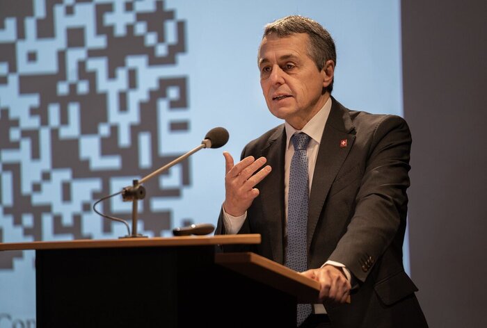 از بدرقه ملیپوشان فوتبال ایران با حضور آیتالله رئیسی تا اعلام آمادگی زلنسکی برای صلح با روسیه