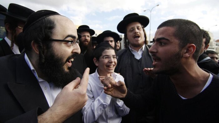 از بدرقه ملیپوشان فوتبال ایران با حضور آیتالله رئیسی تا اعلام آمادگی زلنسکی برای صلح با روسیه