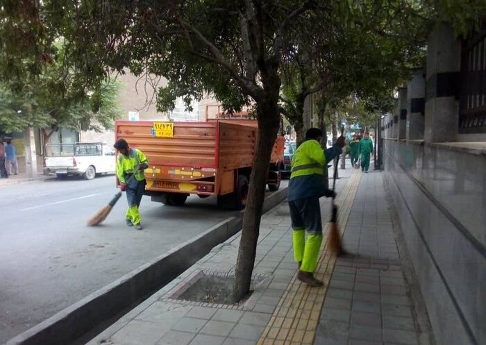 آماده سازی و پاکسازی مصلای تهران و معابر اطراف با یک هزار و ۱۰۰ نیروی خدمات شهری
