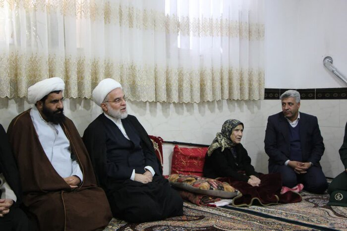 مسوولان در خدمتگزاری به مردم تبعیض قائل نباشند