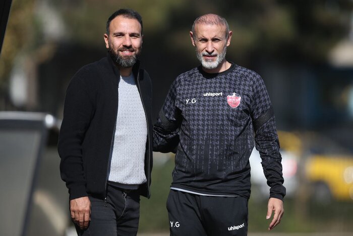 تمرین صد دقیقهای پرسپولیسیها در حضور یک میهمان ویژه