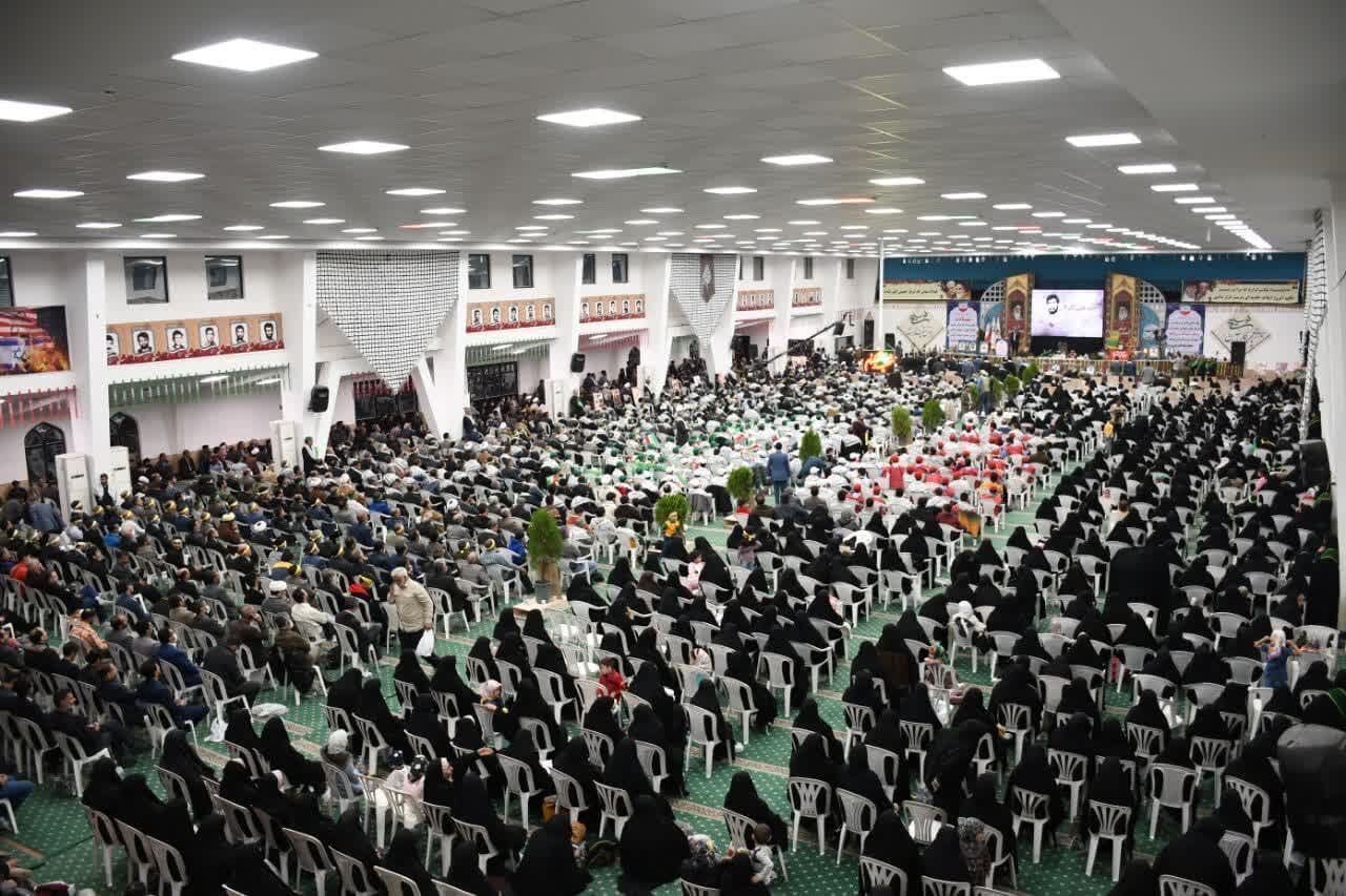 پای درس ایثار و شهادت پای درس ایثار و شهادت