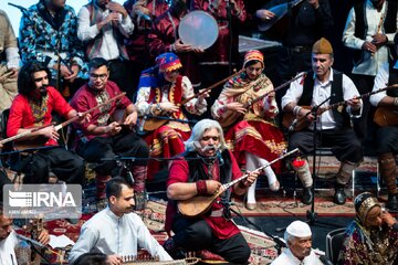 ساز یکی از یاران میرزاکوچک خان به نمایش درآمد؛ نواهای تربت‌جام جان گرفت